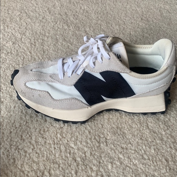 New Balance 327 women’s sneakers size 7 - Picture 9 of 10